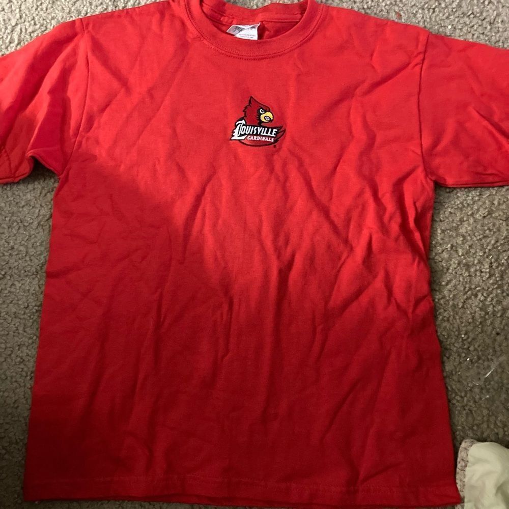 Louisville Cardinals Embroidered Tshirt Unisex